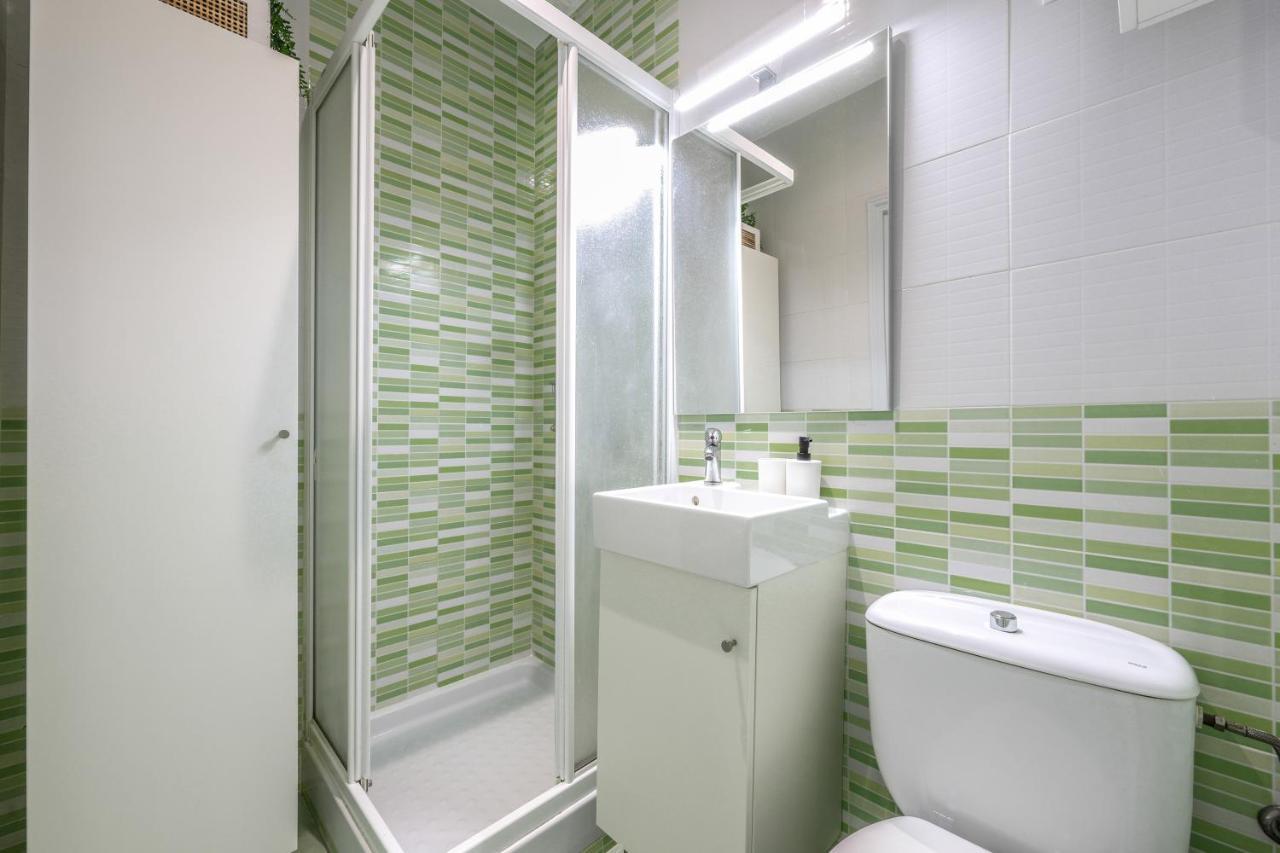 Tirso De Molina Apartment Madrid Exterior foto